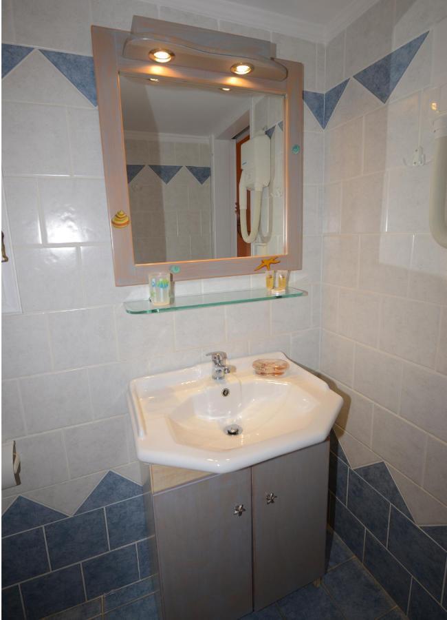 Konstantza Studios And Apartments Ermoupoli Esterno foto