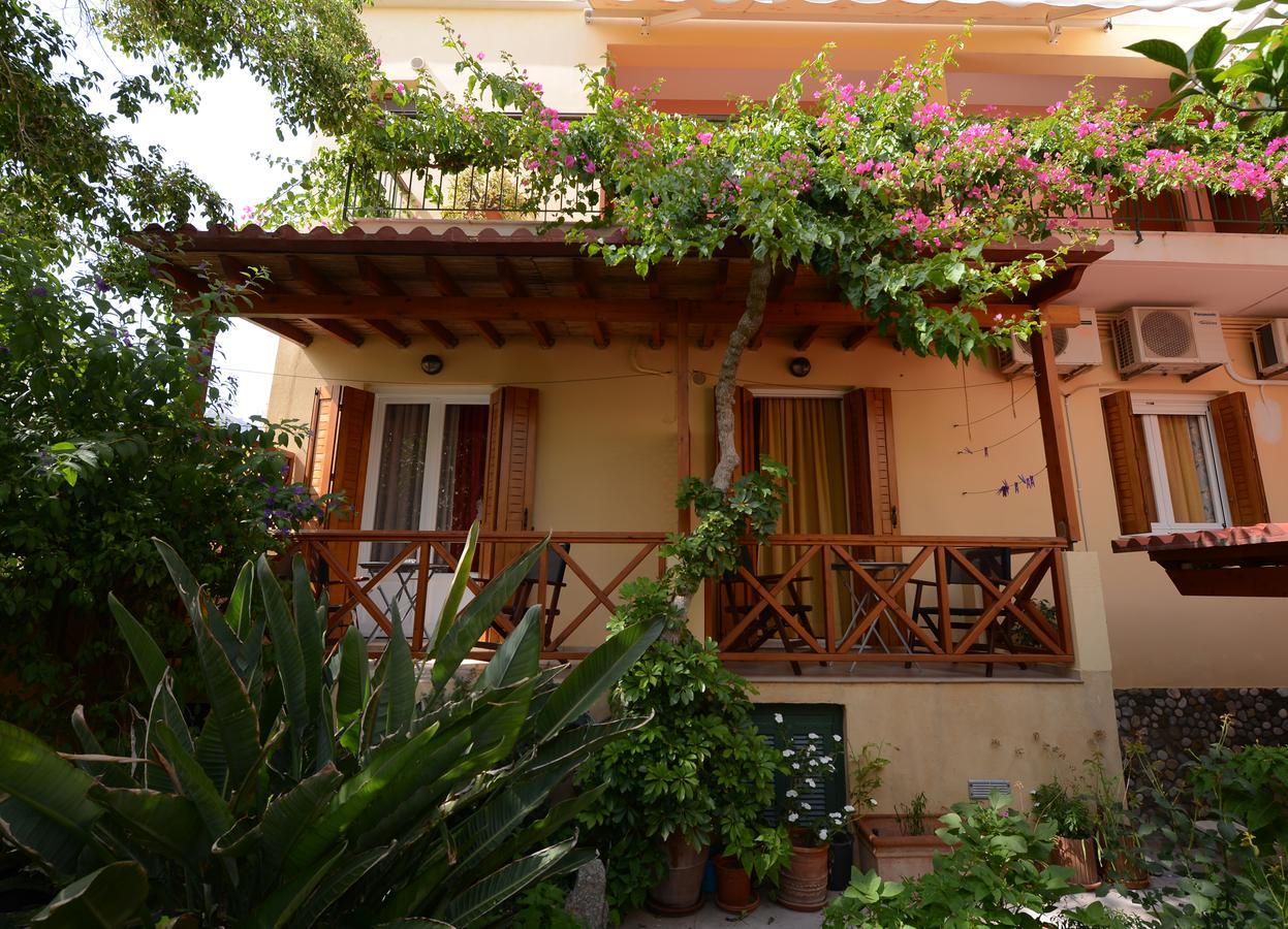 Konstantza Studios And Apartments Ermoupoli Esterno foto