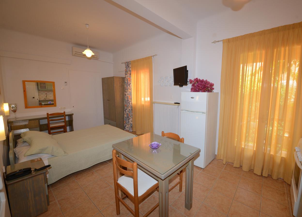 Konstantza Studios And Apartments Ermoupoli Esterno foto